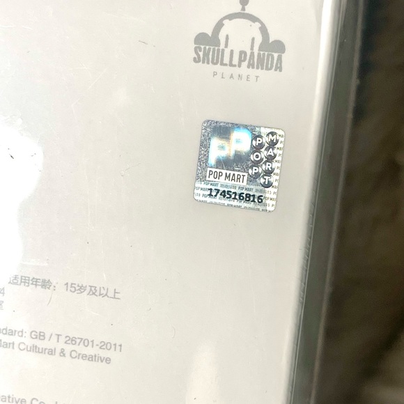 FAST SHIP Authentic Pop Mart x Skullpanda WHITE MAID PVC Figurine - Picture 7 of 9